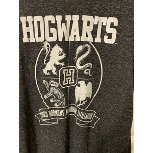 Harry Potter Men’s Sz L T-Shirt Gray Hogwarts Draco Dormiens Nunquam Titillandus